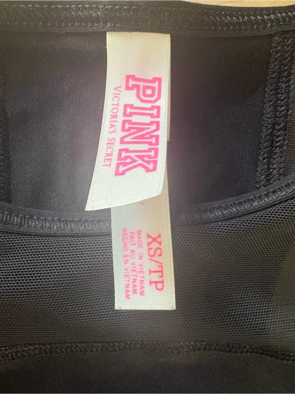 VS pink sports bra